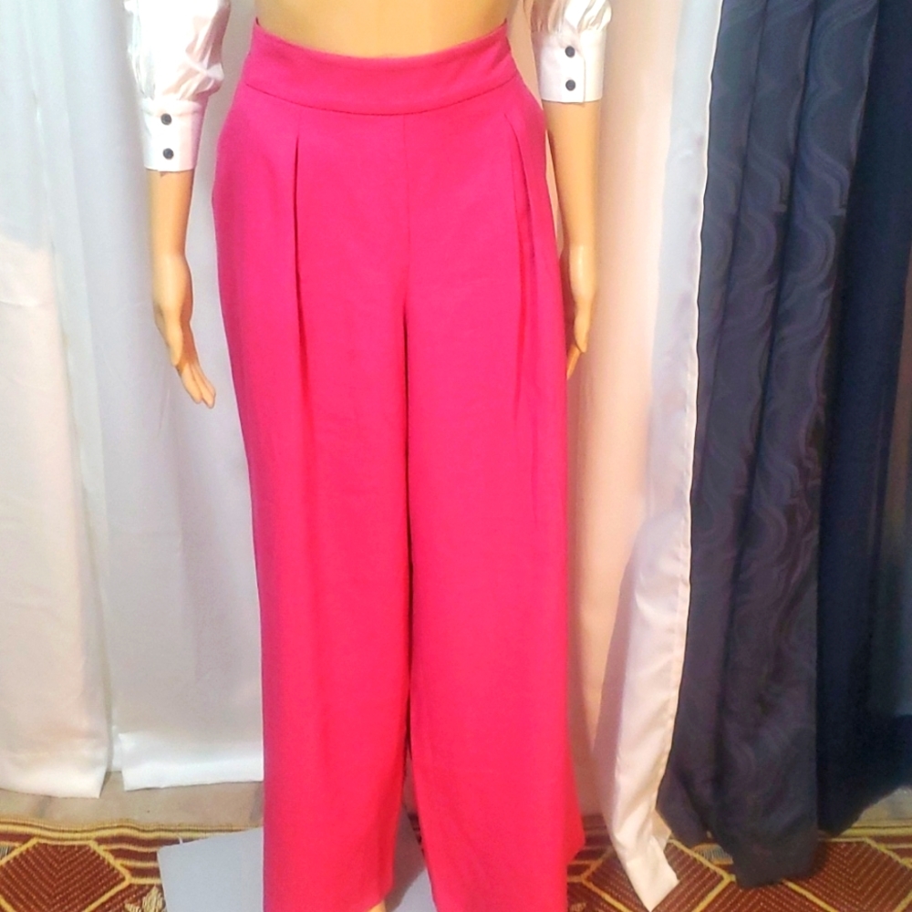 Wide legs pants length 43 waist 32